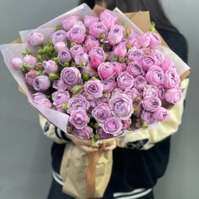 Букет из 19 лиловых кустовых пионовидных роз (50 см) в Москве