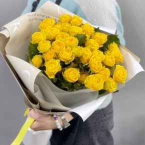 Букет из 15 лимонных пионовидных роз (60 см) в Москве