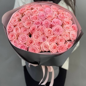 Букет "Австралия" из 51 нежной розы Софи Лорен (70 см) в Москве