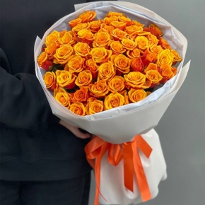 Букет "Сэнди" из 51 оранжевой розы Эспана (50 см) в Москве