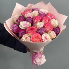 Букет из 25 роз микс кения (40 см) в Москве
