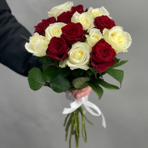Букет "Классика" из 15 роз (50 см) в Москве