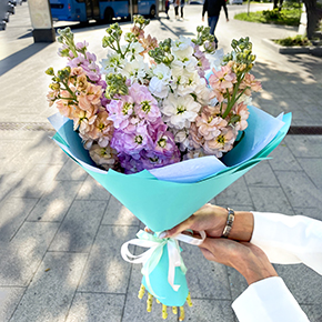 Букет из 9 ароматных маттиол в Москве