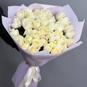 Букет 35 белых роз (50 см) в Москве