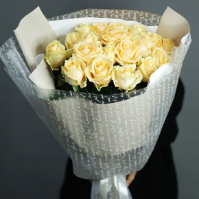 Букет из 19 роз Аваланж (70 см) в Москве