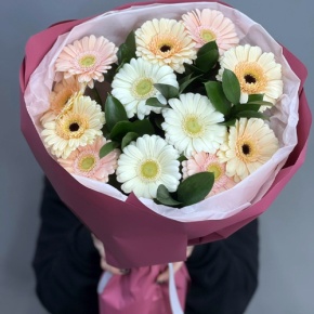 Букет из 13 белых гербер микс в Москве