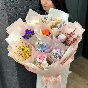 Дофаминовый, трендовый букет " Собери сама" в Москве