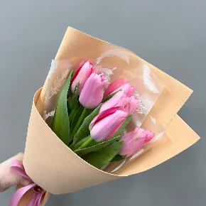 Букет из 5 розовых тюльпанов ( минимальный заказ от 10 шт)