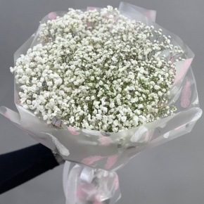 Букет из 7 белых гипсофил в Москве