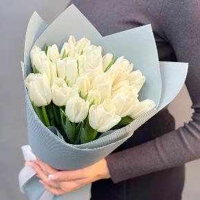 Букет из 25 белых тюльпанов в Москве
