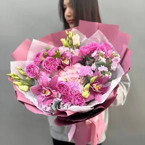 Букет "Розовый десерт"  с орхидеями, розами и гортензией в Москве
