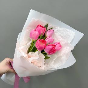 Букет из розовых тюльпанов ( минимальный заказ от 10 шт)