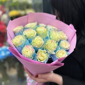 Букет из 15 Эквадорских роз " Пуддинг" в Москве