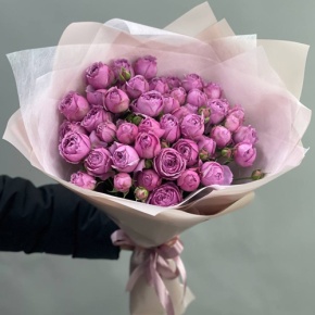Букет 11 кустовых пионовидных роз Мисти Баблз (50 см) в Москве