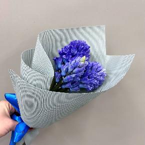 Букет из 3 синих гиацинтов ( минимальный заказ от 10 шт)