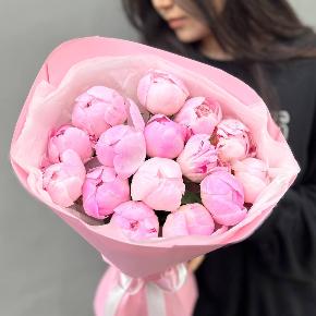 Букет из 15 розовых пионов Сара Бернар в Москве