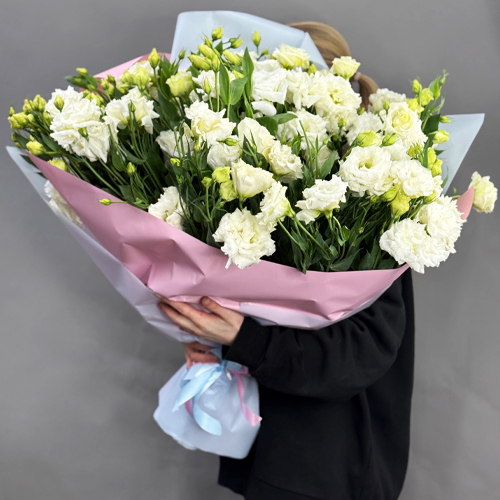 Букет "Изысканность" из 31 белой эустомы в Москве Букет "Изысканность" из 31 белой эустомы в Москве