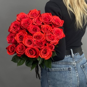 Букет из 21 роз Эквадор Нина (60см) в Москве