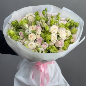 Букет "Фреш" из роз и эустом в Москве