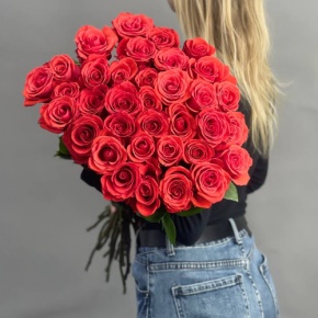 Букет из 35 Эквадор Нина (60см) в Москве