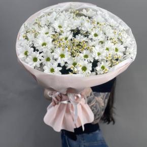 Букет "Летний комплимент" из хризантем и ромашек в Москве