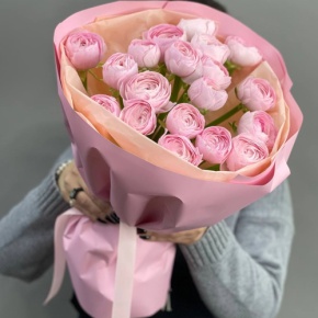 Букет из 21 розового ранункулюса в Москве