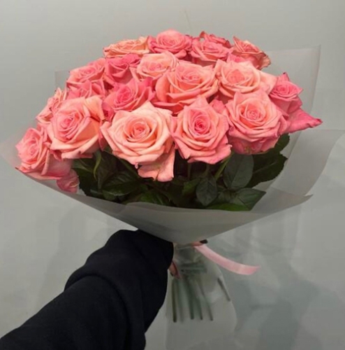 Букет из 21 розовой розы (50 см) в Москве