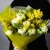 Букет из ранункулюсов и мимозы в Москве
