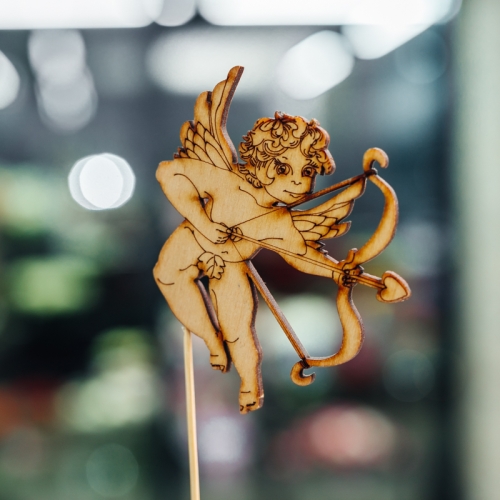 Топпер Купидон в Москве