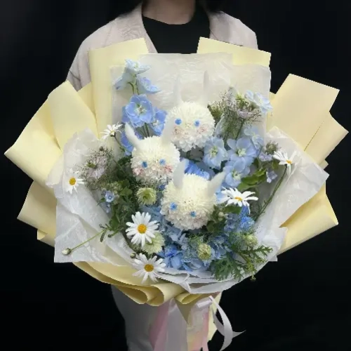 Трендовый букет "Голубые облачка" в Москве
